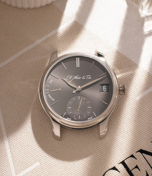 Endeavour Perpetual Calendar | Platinum