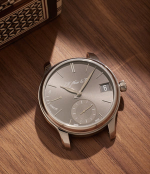 Endeavour Perpetual Calendar | Platinum