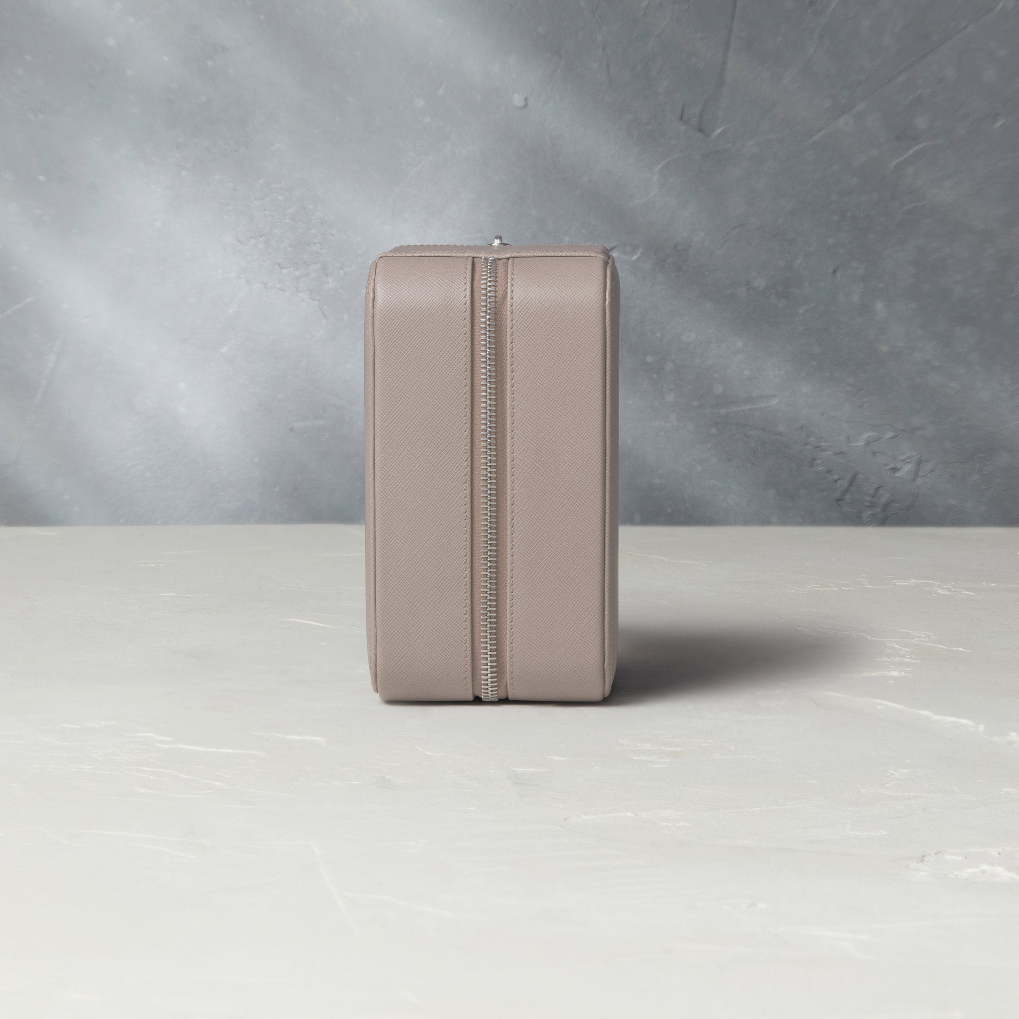 New York, four-watch box Four-watch box in fossi grey Saffiano leather | A Collected Man | Available Worldwide