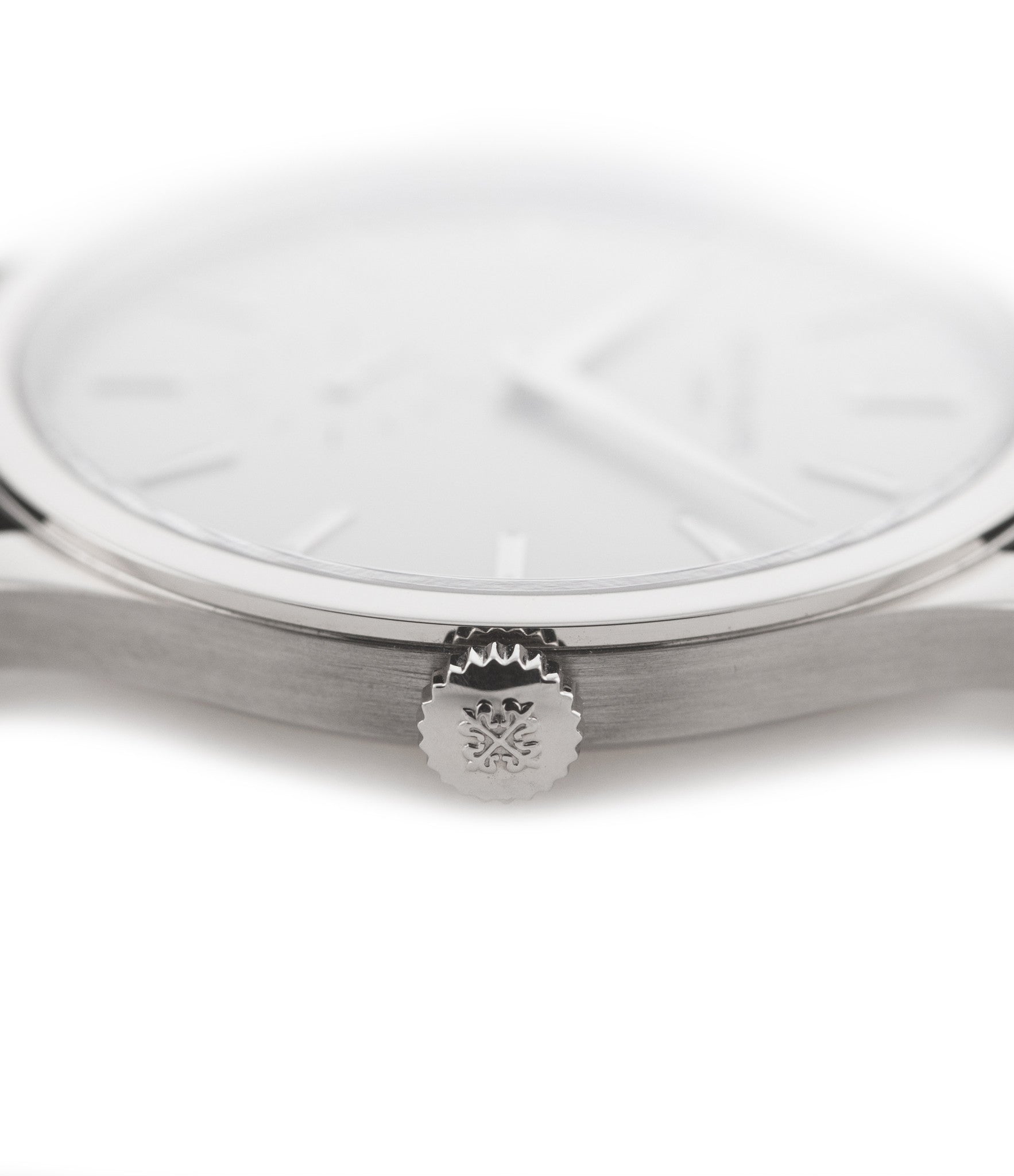 Patek Philippe Calatrava 5196G-001 18-carat white gold manual-winding pre-owned watch with silver dial and black strap