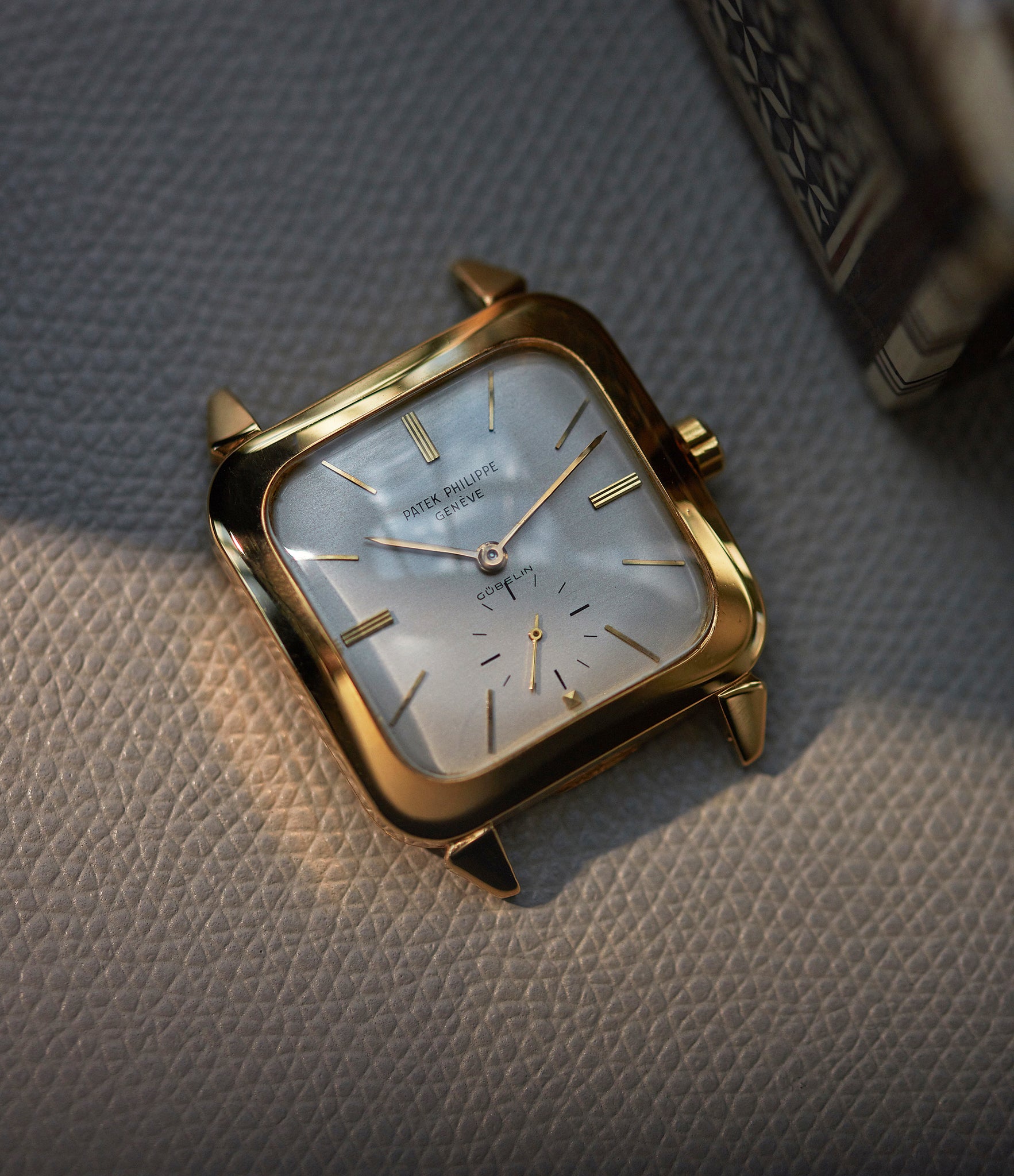 Patek 2540 online