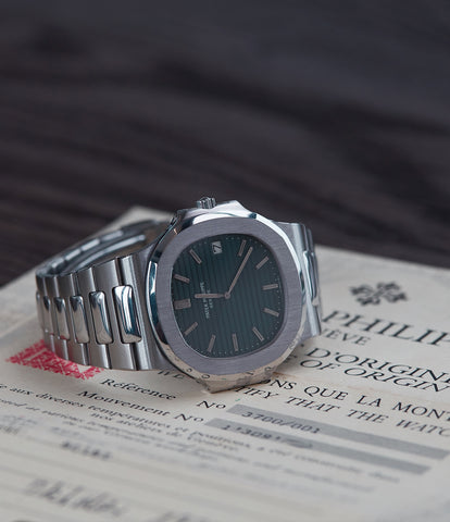 Patek Philippe Nautilus 3700/001 | Buy vintage Patek Philippe watches ...