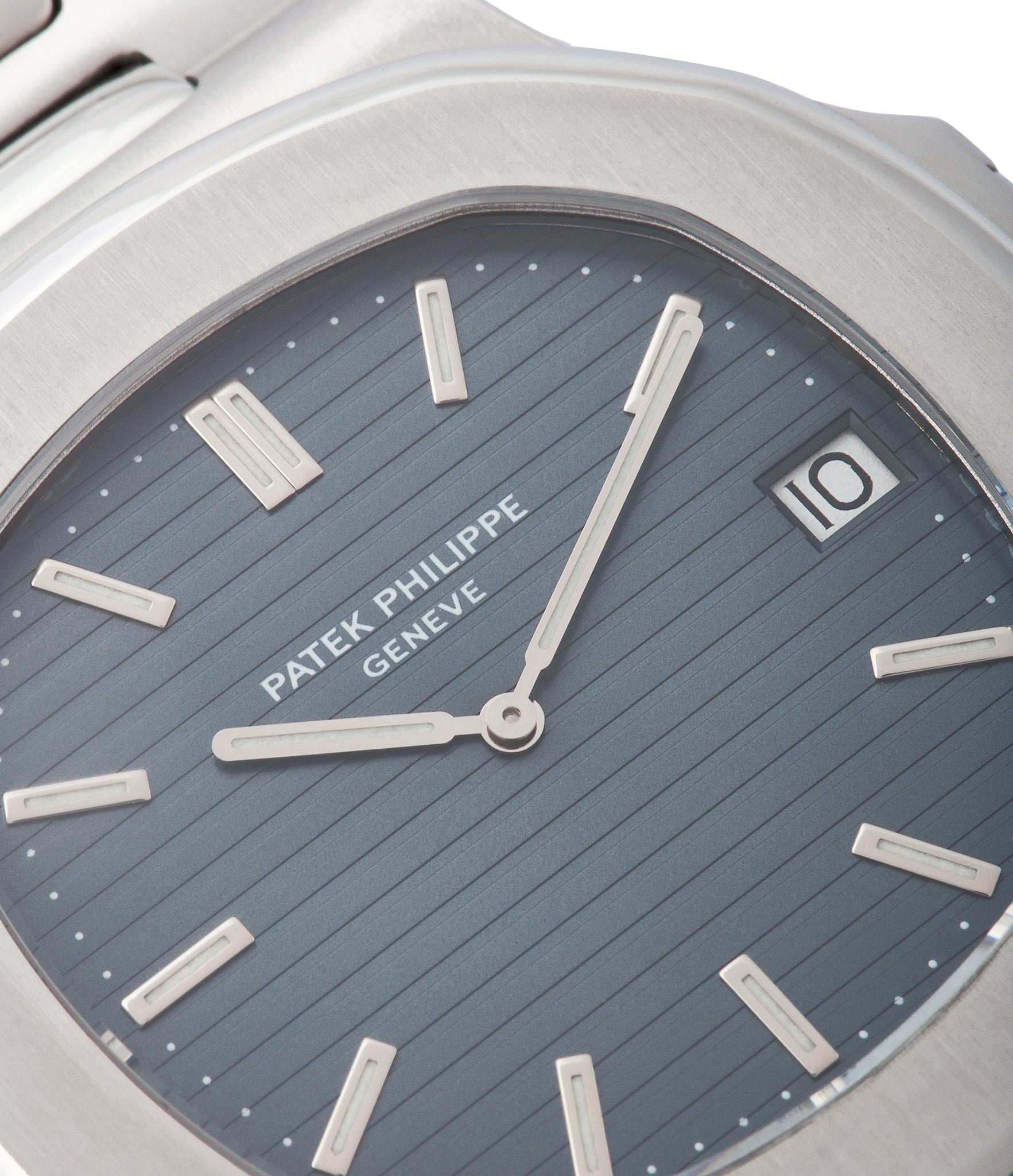 selling vintage Patek Philippe Nautilus 3700/001A steel sport watch full set for sale online at A Collected Man London UK specialist of rare vintage watches