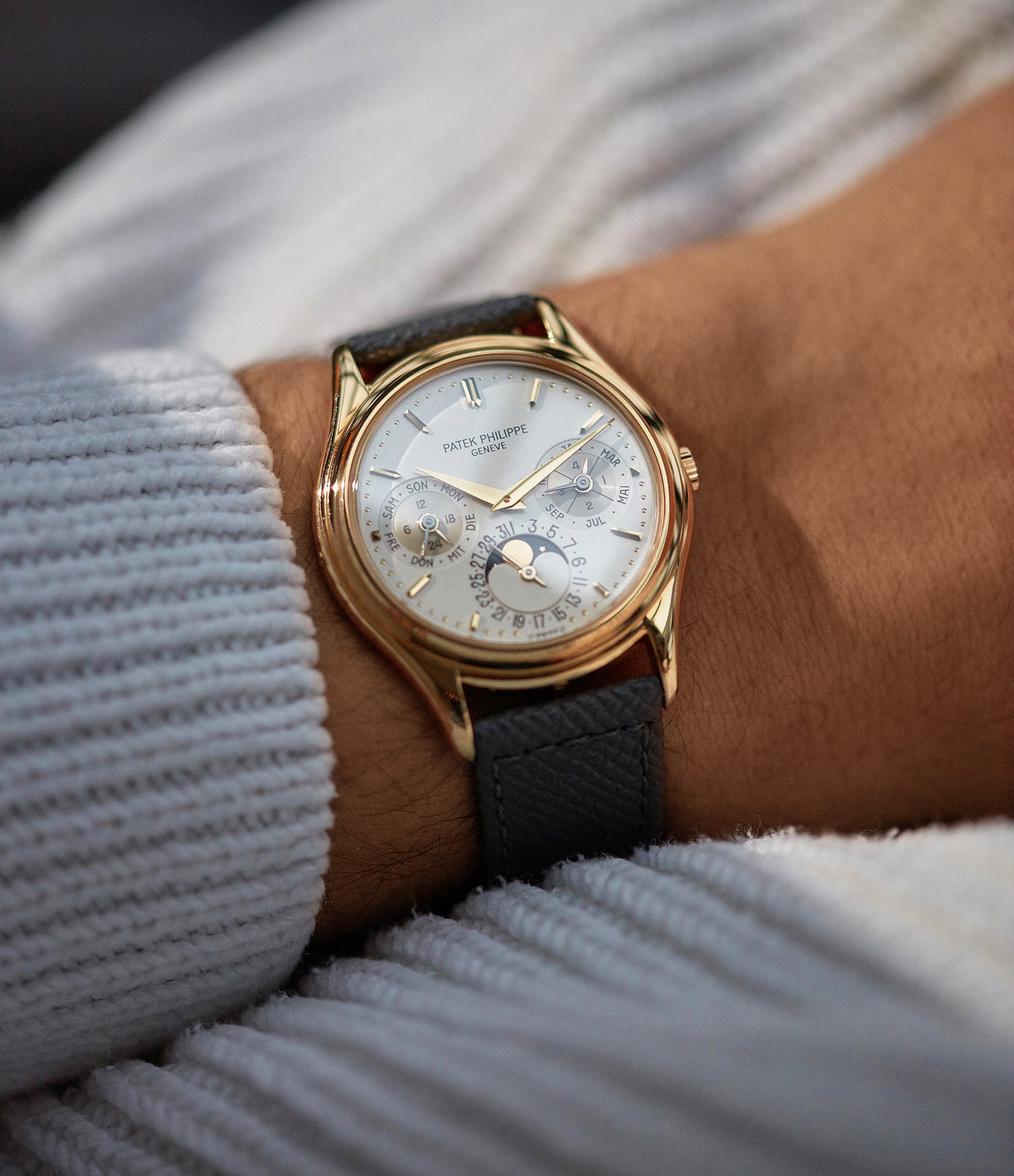 3940J | Perpetual Calendar | The "X" | Yellow Gold