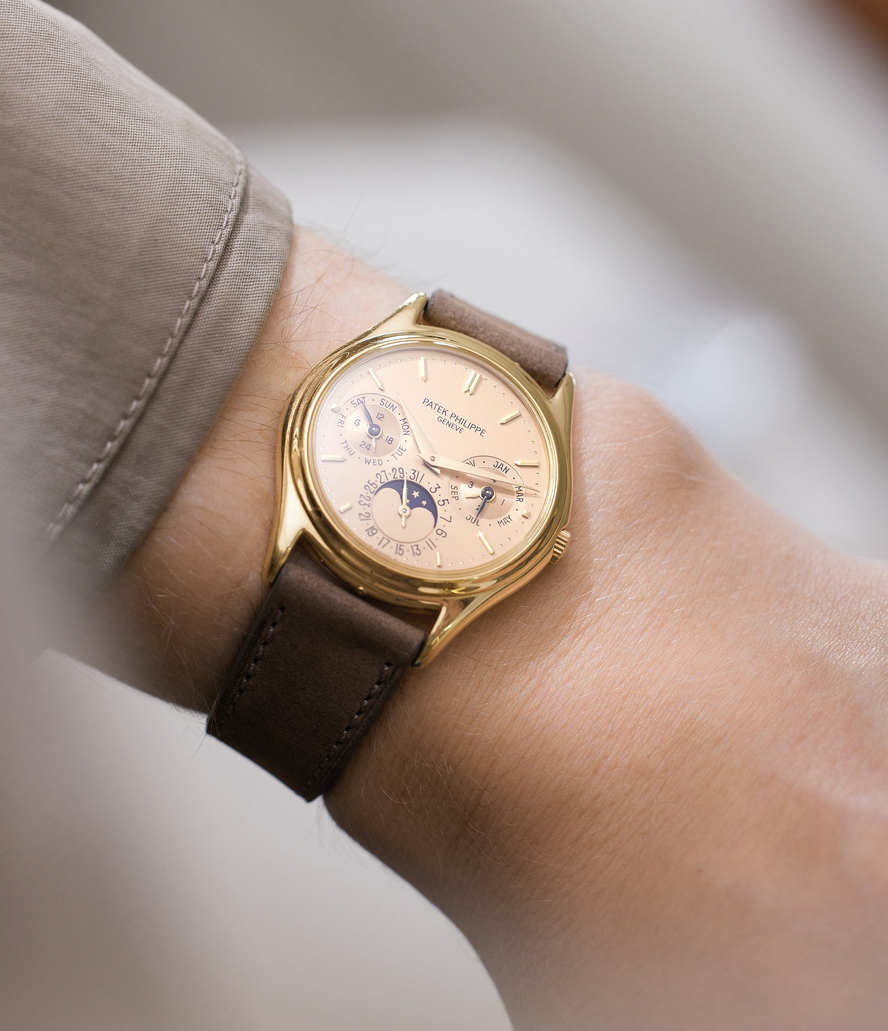 3940J doré dial | Perpetual Calendar | Yellow Gold