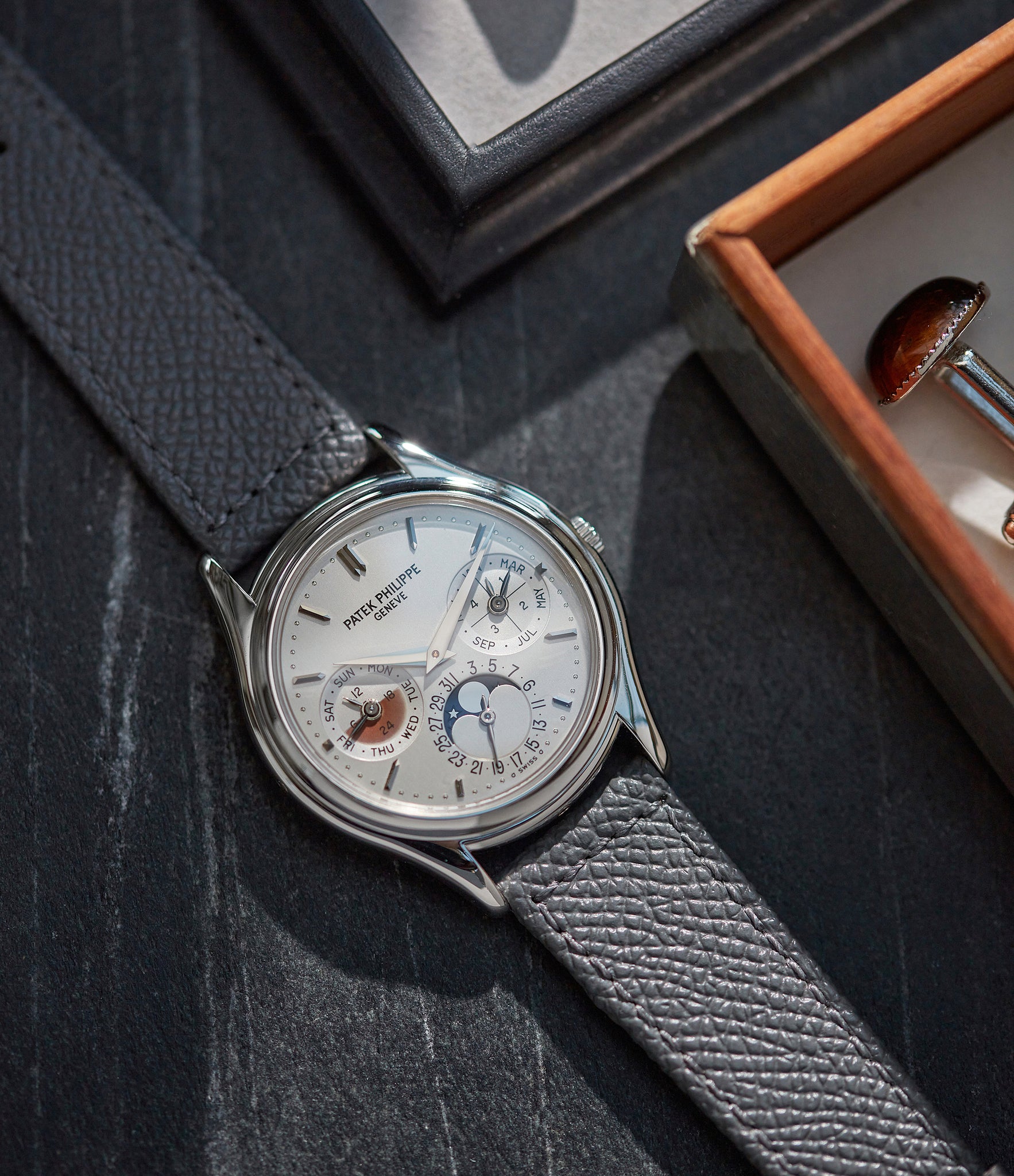 Patek Philippe 3940P | Buy pre-owned Patek Philippe Perpetual Calendar ...