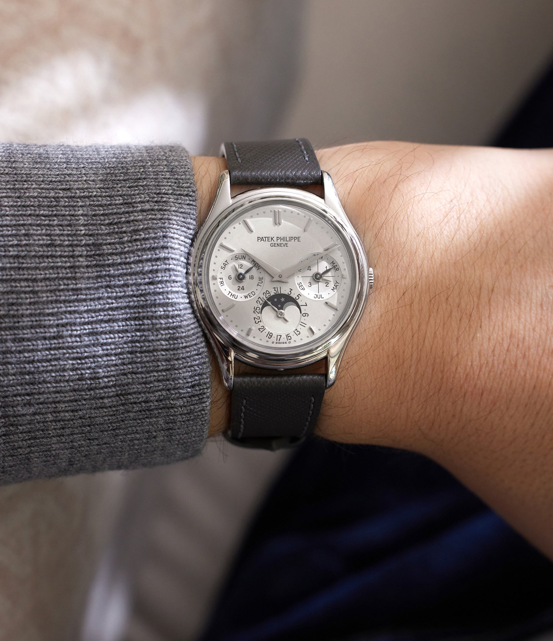 3940P | Platinum | Buy rare Patek Philippe – A COLLECTED MAN