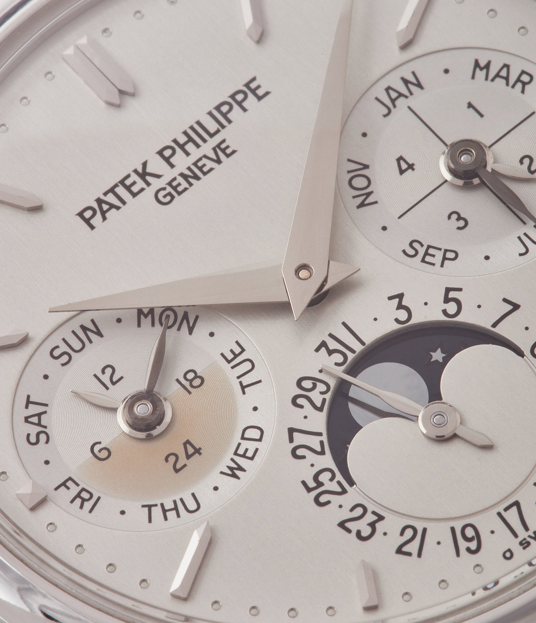 silver dial Patek Philippe 3940P platinum perpetual calendar rare dress watch full set for sale online at A Collected Man London UK specialist of rare watches