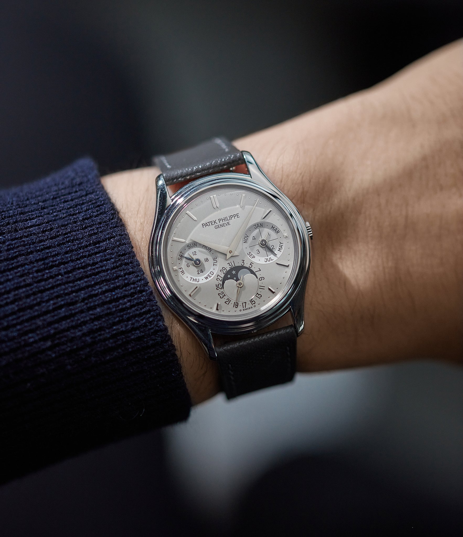 Patek Philippe 3940P | Buy pre-owned Patek Philippe Perpetual Calendar ...