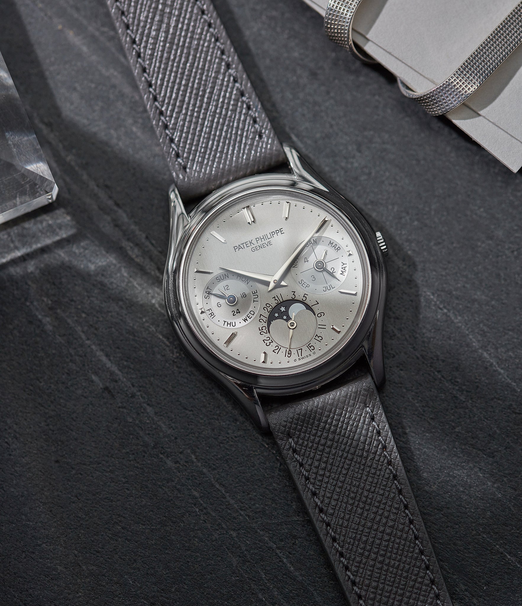 Patek Philippe 3940P | Buy pre-owned Patek Philippe Perpetual Calendar ...