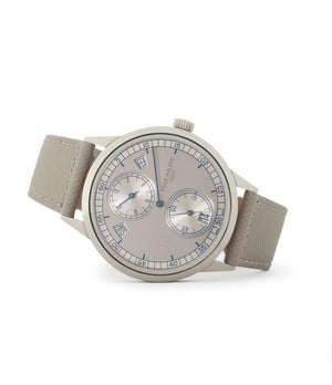 Annual Calendar | Regulator 5235G | White Gold