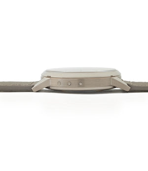 Annual Calendar | Regulator 5235G | White Gold