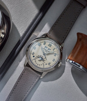 Perpetual Calendar 5320G | White Gold