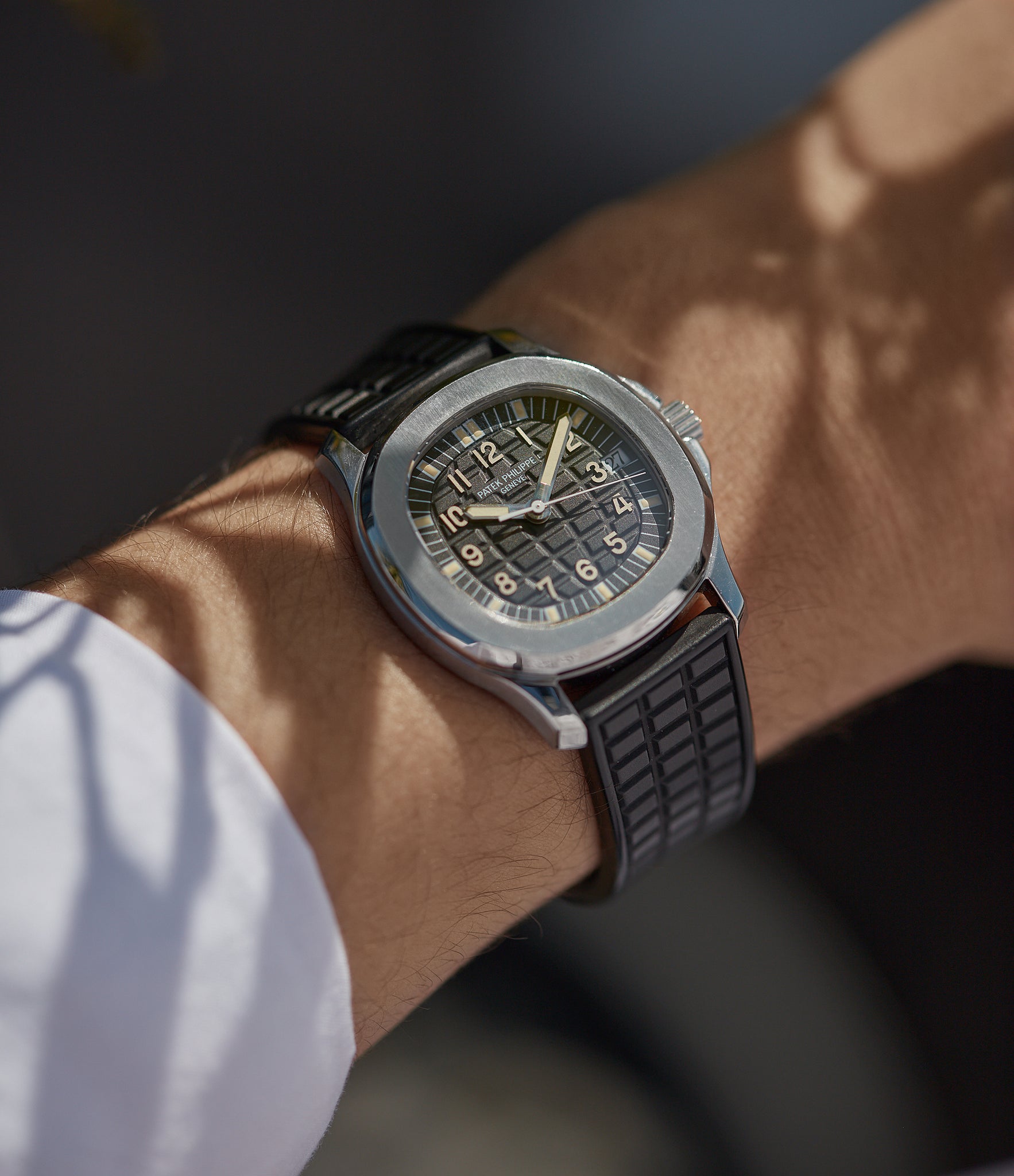 5060a patek shop