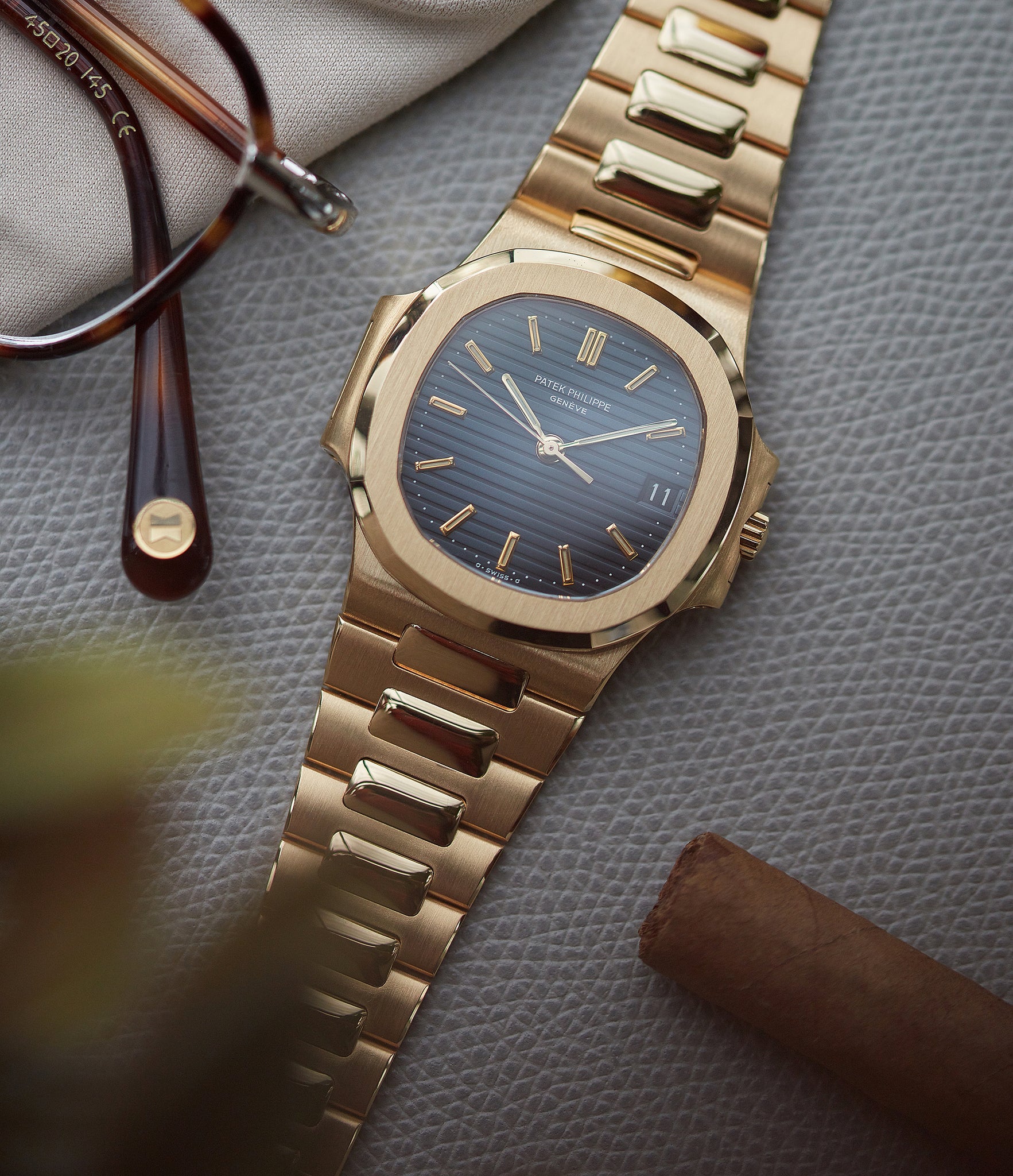 buy mechanical automatic Patek Philippe Nautilus 3800-001