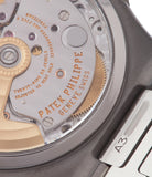 It features 29 jewels, a straight-line lever escapement, shock absorber mechanism a self-compensating flat balance spring and a monometallic balance