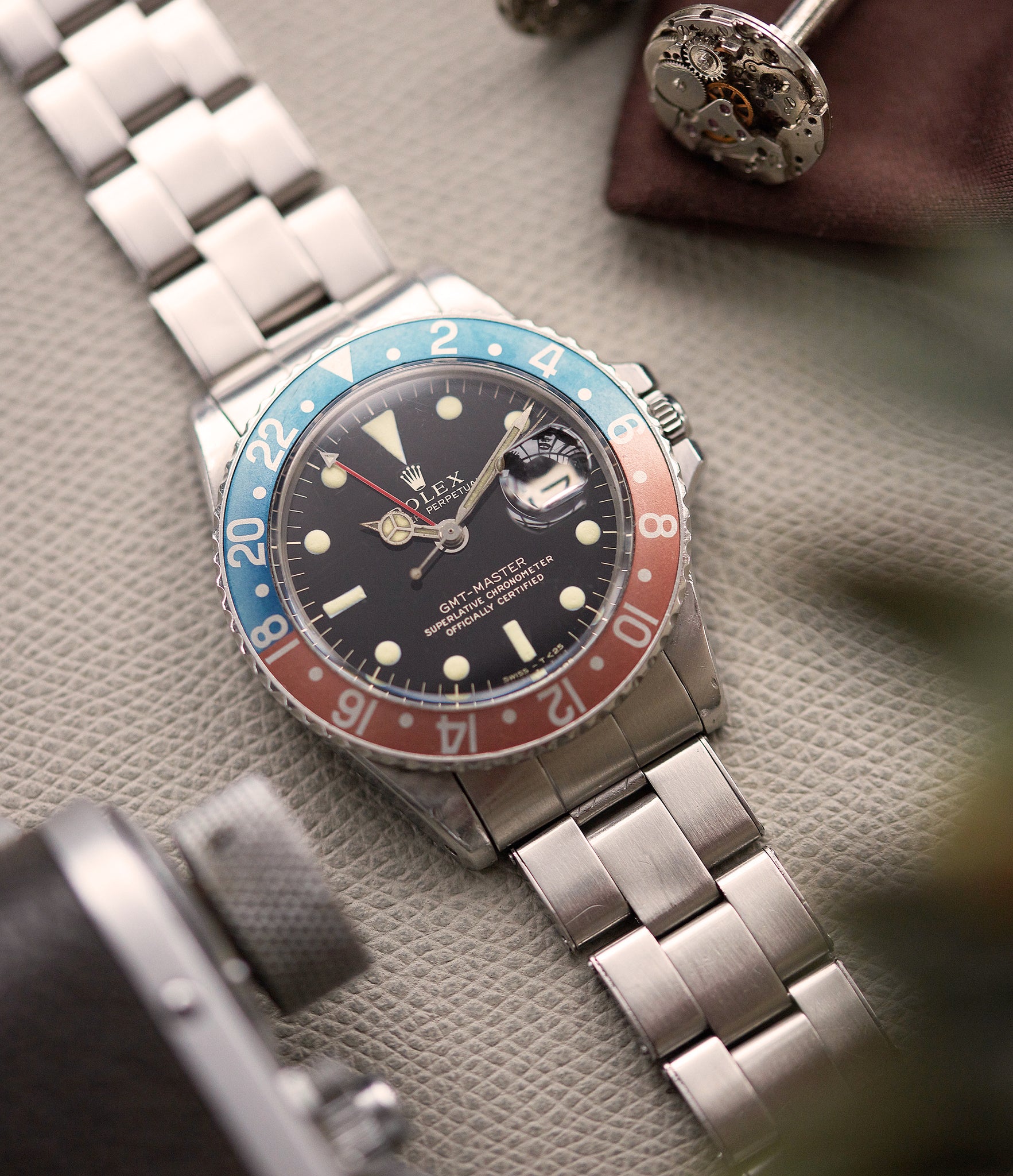 selling vintage Rolex GMT-Master 1675 Gilt dial full set sports watch for sale online at A Collected Man London UK specialist of rare watches