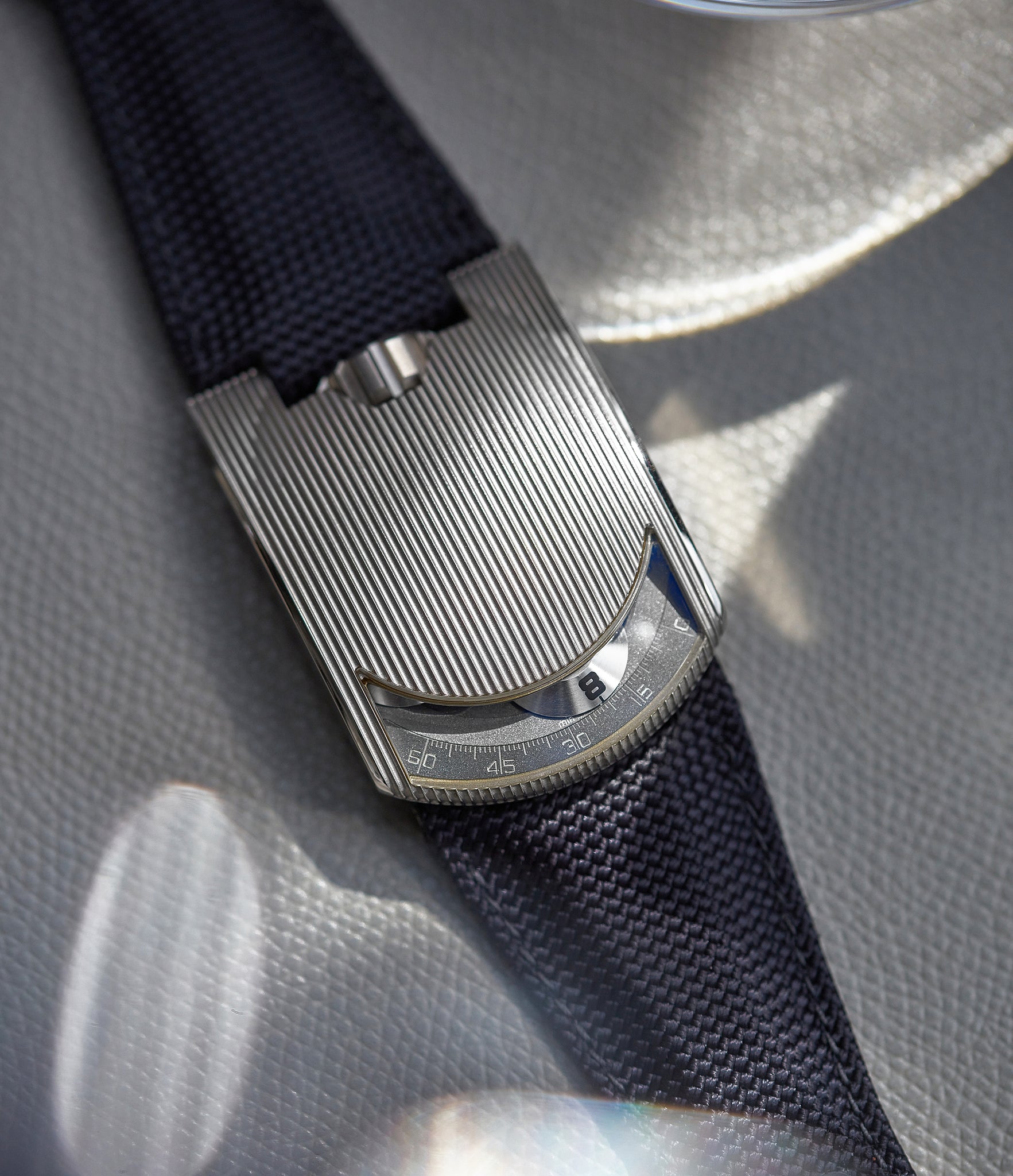 103.01 EW | Wandering Hours | White Gold