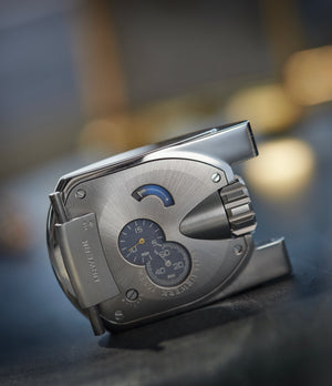 103.01 EW | Wandering Hours | White Gold