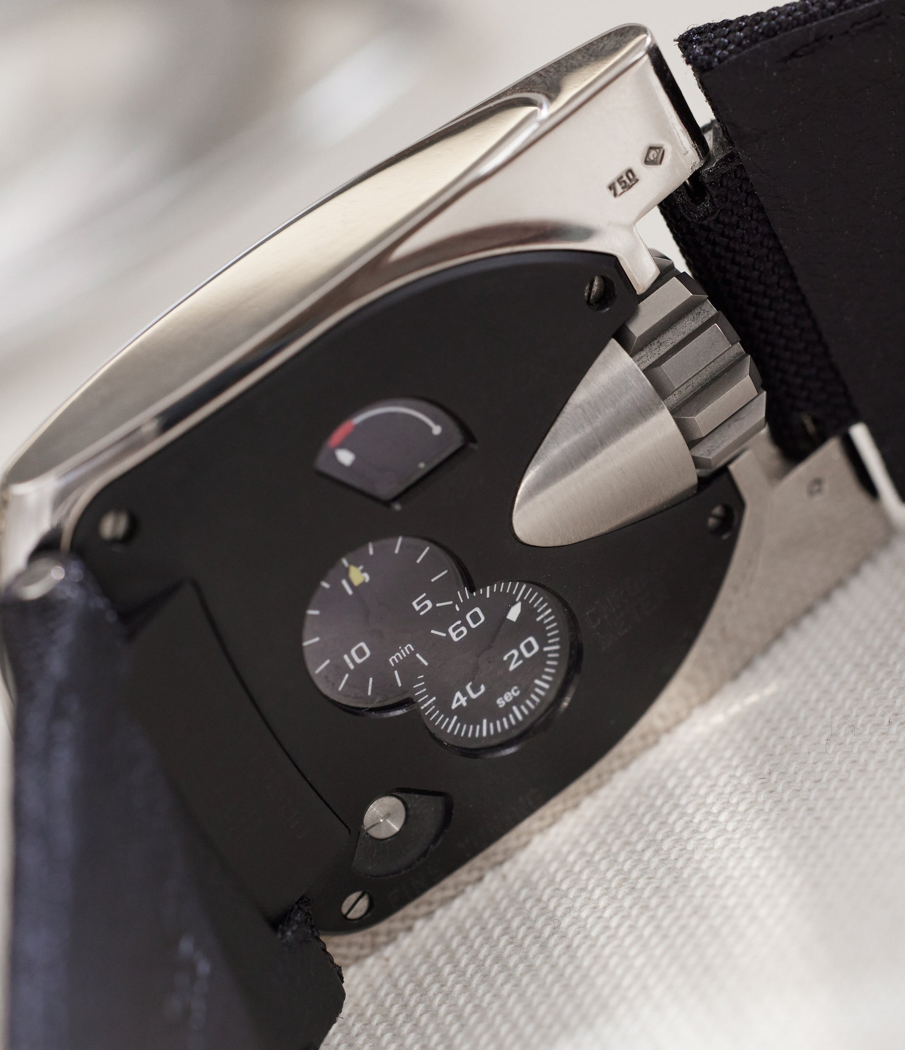 UR-103.07 | White Gold