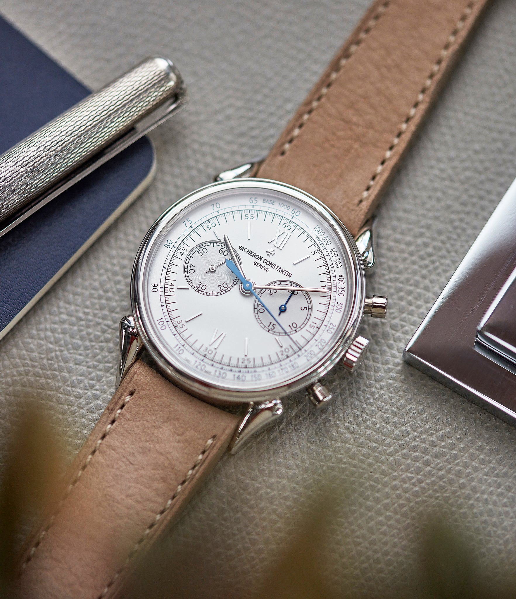 Buy pre-owned Vacheron Constantin Historiques Cornes de Vache platinum chronograph