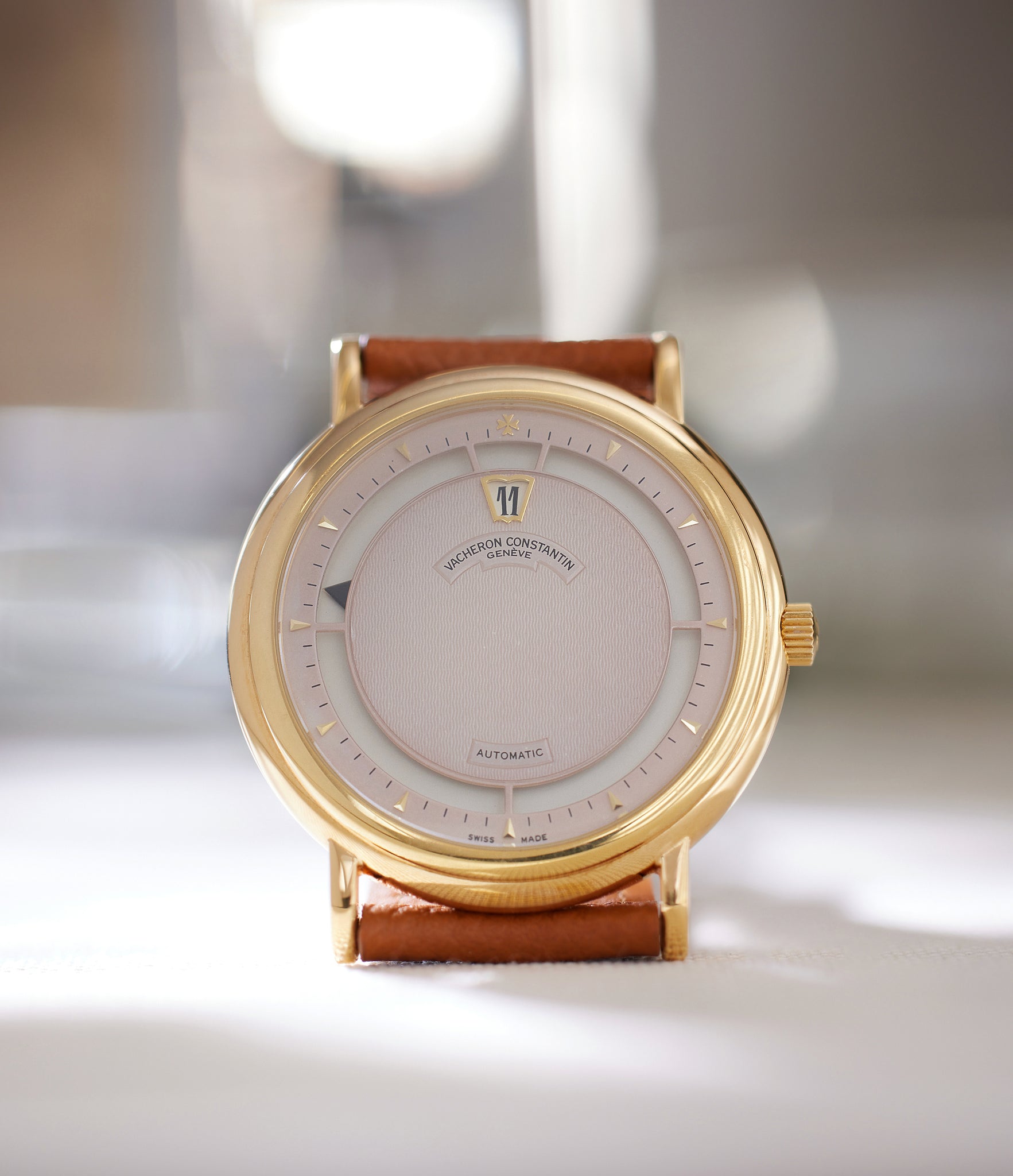 Vacheron Constantin Jump Hour 43040 Yellow Gold A Collected Man_London 