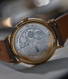 Jumping Hours | Yellow Gold