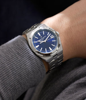 Overseas 4500V Stainless Steel Buy rare Vacheron Constantin