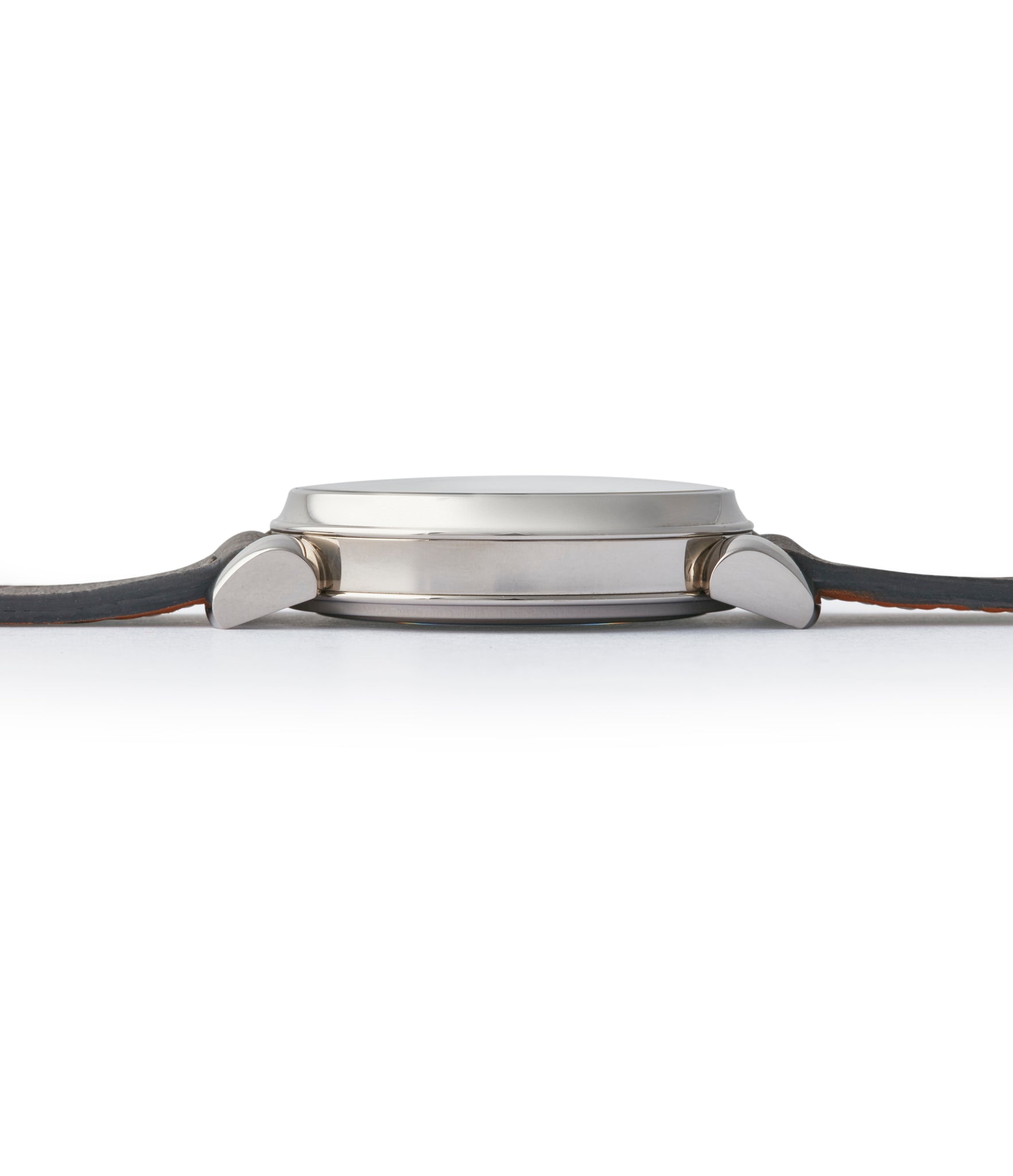 Retrograde Date 217QRS | White Gold
