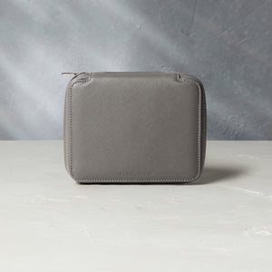 Zurich, four-watch folio Four-watch slim folio in steel grey Saffiano leather | Available Worldwide | A Collected Man