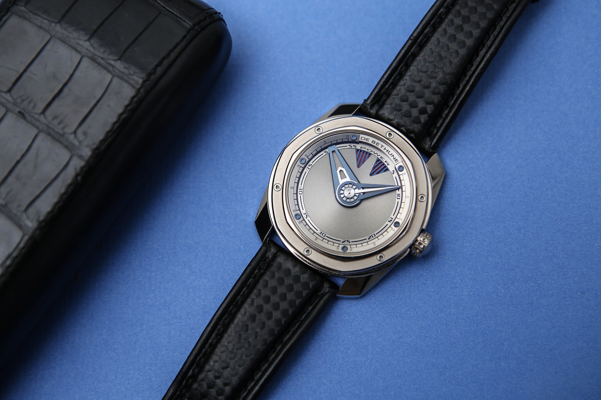 buy De Bethune DB22 power pre-owned watch online in white gold with power reserve from Swiss independent watchmaker  with authenticity guaranteed