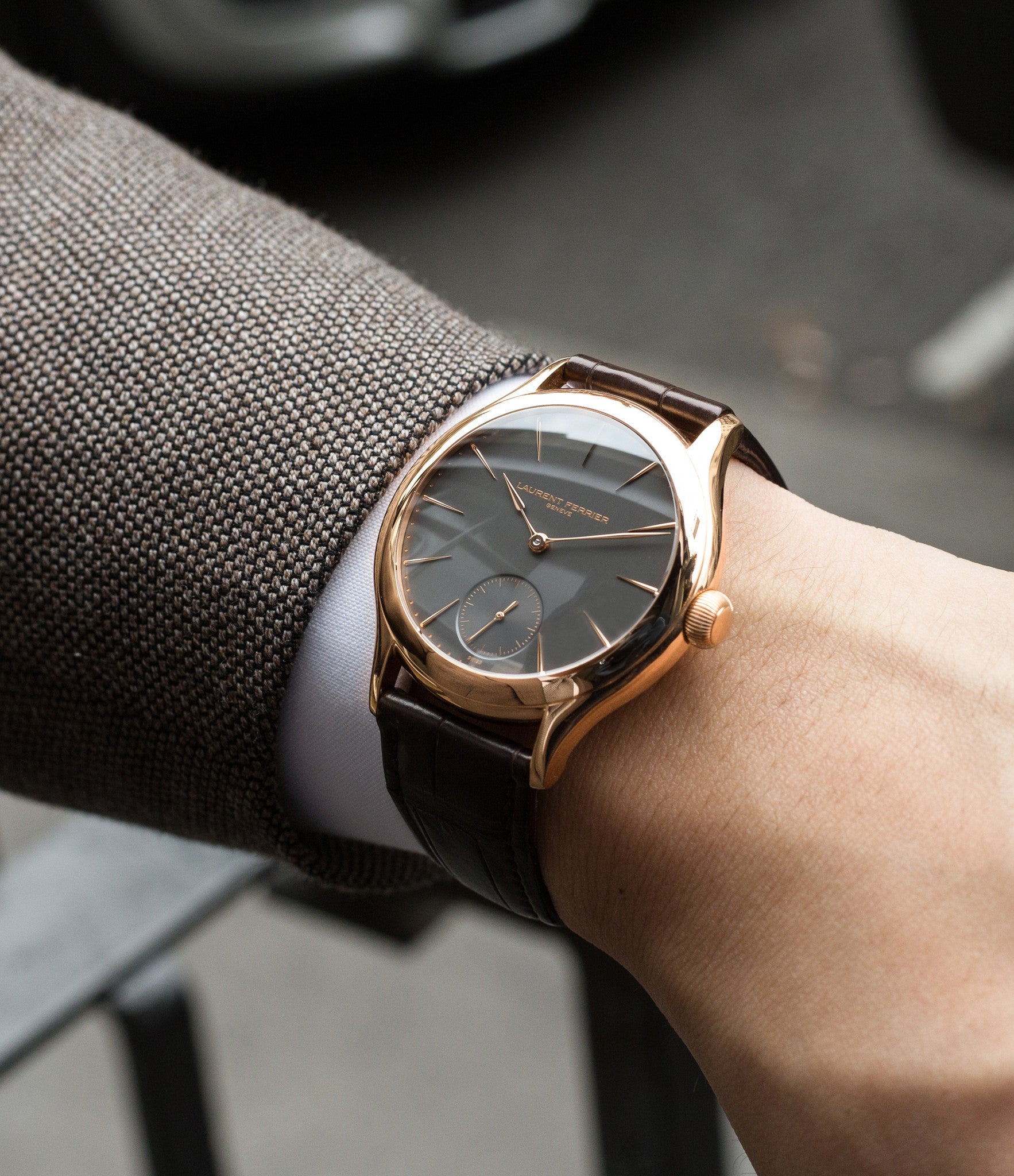 buy Laurent Ferrier Galet Micro-Rotor LCF004-R rose gold time-only automatic dress watch slate dial from independent watchmaker for sale online WATCH XCHANGE London full set with authenticity guranteed