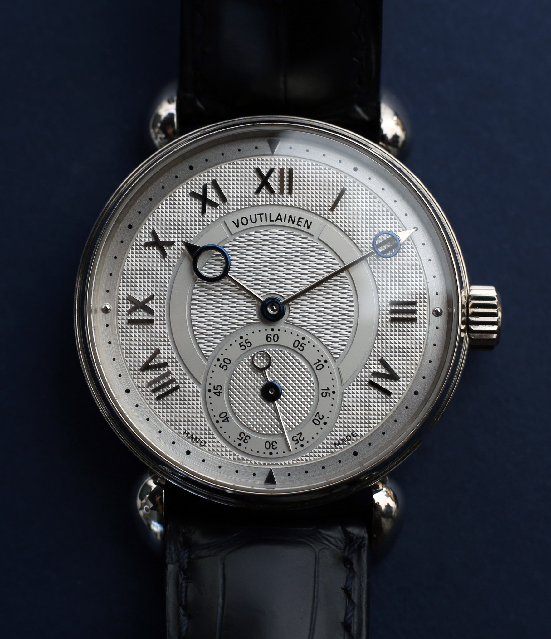 Kari Voutilainen Observatorie rare hand-made time-only white gold watch from independent watchmaker online for sale WATCH XCHANGE London with box and papers and blue hands and guilloche dial